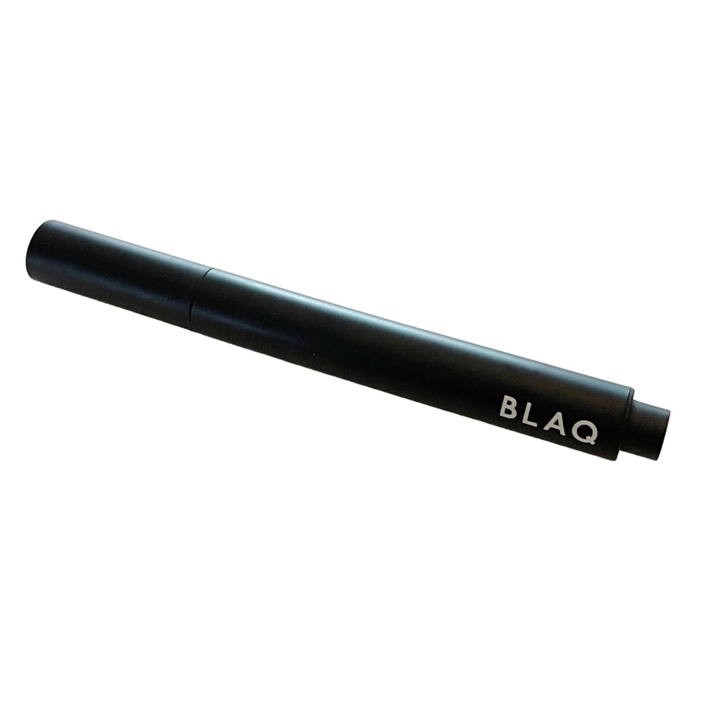 BLAQ Teeth Whitening Wand Brush On Oral Care Beauty NEW